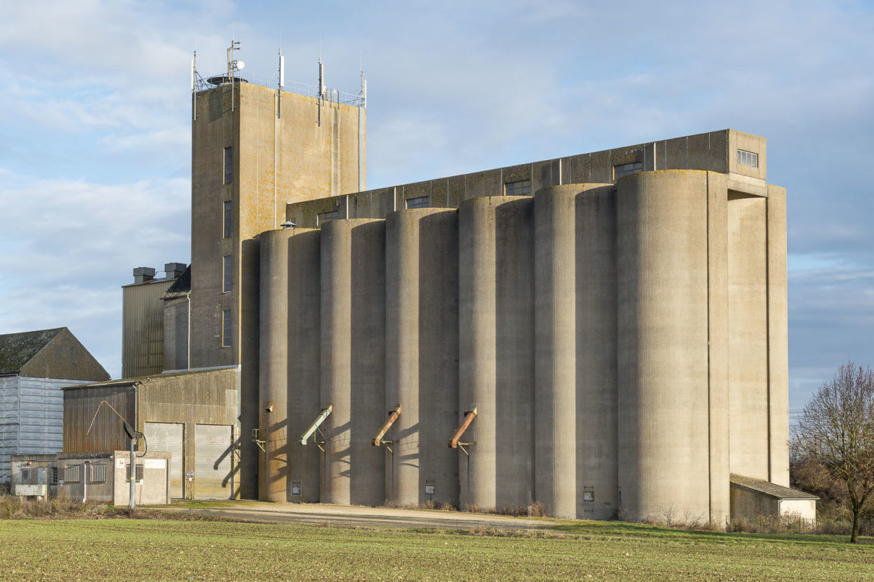 Silos Agricoles - Bâtiments Industriels De Beauce • Phonet